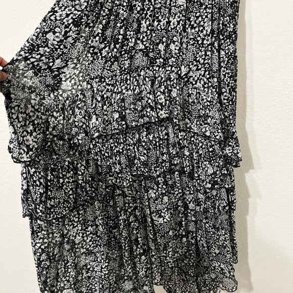 Anthro Maeve Black Floral Tiered Midi Dress Ruffle Boho Cottagecore Sleeveles M - Picture 6 of 7